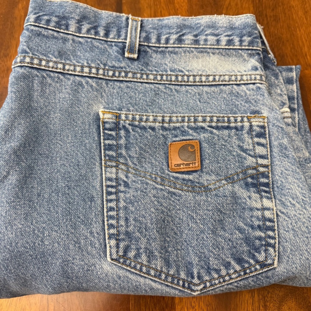Carhartt B113DST Mens Relaxed Fit Work Jeans Light Wash Blue 44x32* Distressed - Picture 2 of 7